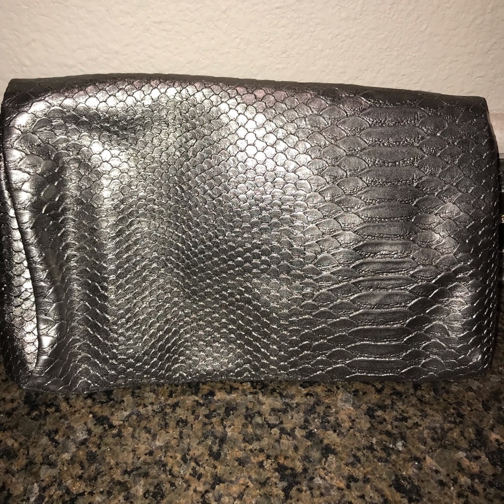 Style & Co Gray Python Clutch - image 4